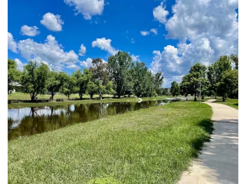 17 Denham Street, Stanthorpe QLD 4380