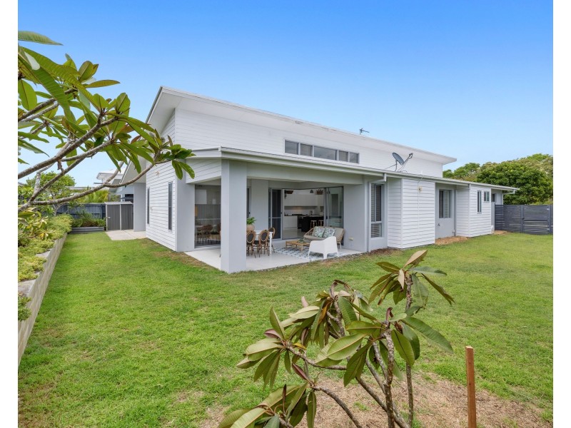 49 Laceflower Parade, Casuarina NSW 2487