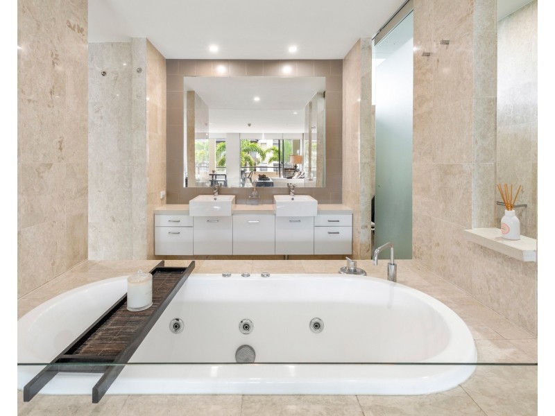 215/9-13 Dianella Drive, Casuarina NSW 2487