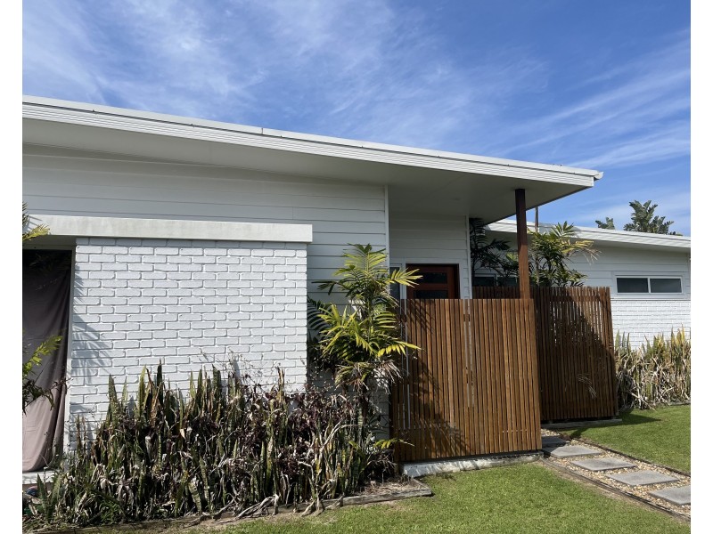 2A Blue Horizon Drive, Casuarina NSW 2487