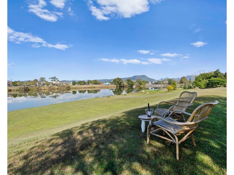 37 Tumbulgum Road, Murwillumbah NSW 2484