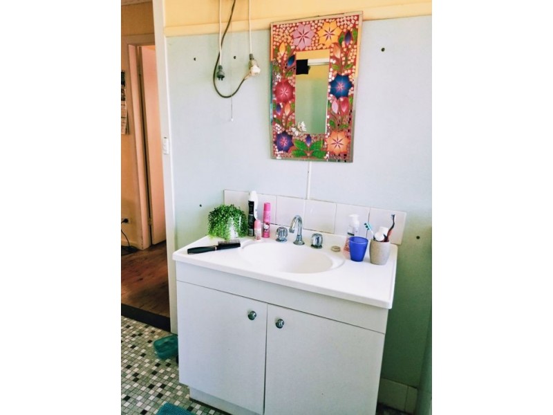 8 Briner Street, Macksville NSW 2447