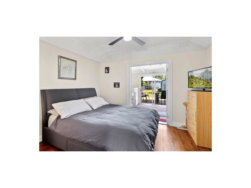 18 Vernon Street, Scotts Head NSW 2447