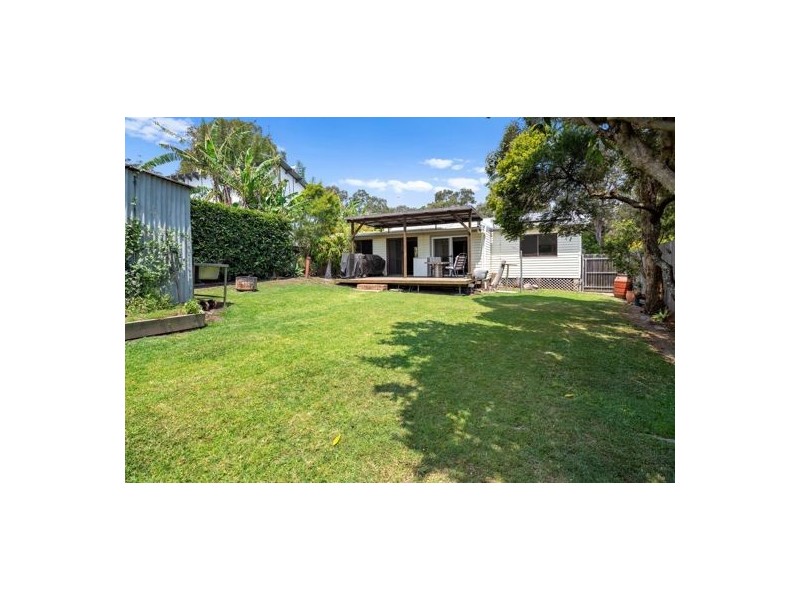 18 Vernon Street, Scotts Head NSW 2447