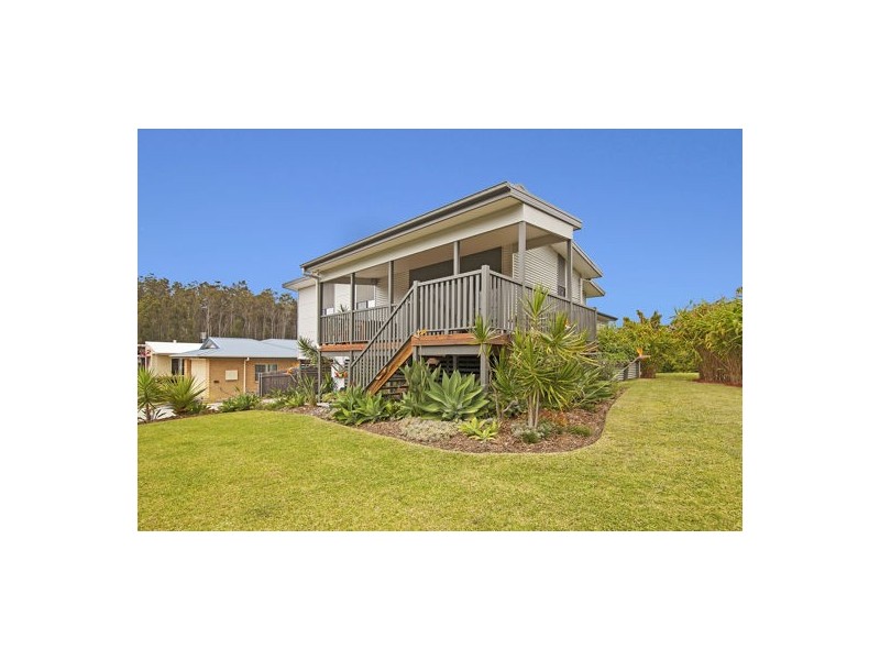 11 GANNET DRIVE, Scotts Head NSW 2447