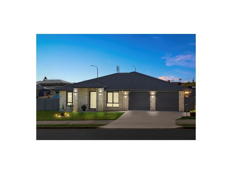 18 Macksville Heights Drive, Macksville NSW 2447