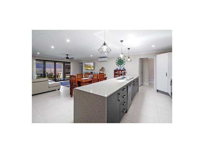 18 Macksville Heights Drive, Macksville NSW 2447