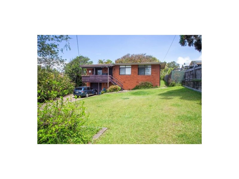 13 South Pacific Drive, Scotts Head NSW 2447
