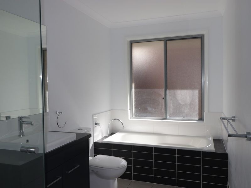 164 River Run Circuit, Ormeau Hills QLD 4208