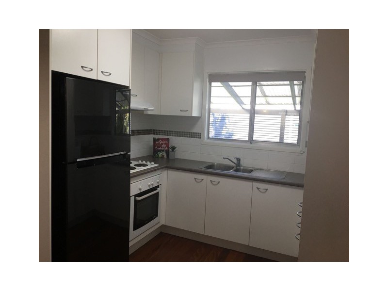 20 Barnard Street, Biggera Waters QLD 4216