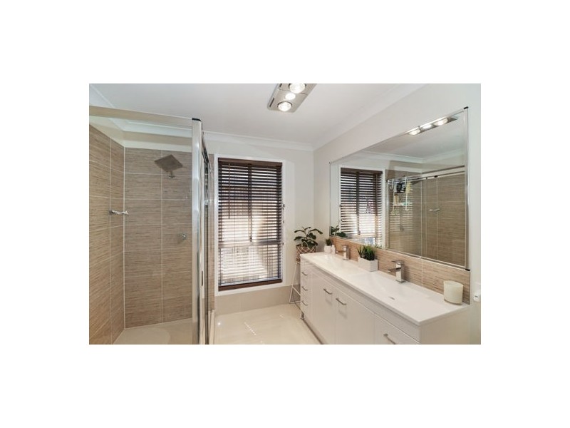35 Terania Avenue, Ormeau Hills QLD 4208