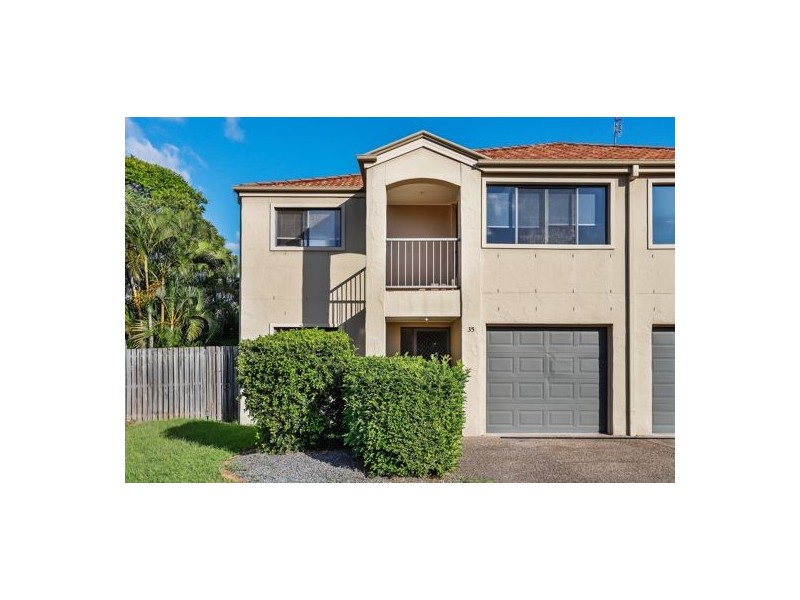 35/1-15 Santa Isobel Boulevarde, Pacific Pines QLD 4211