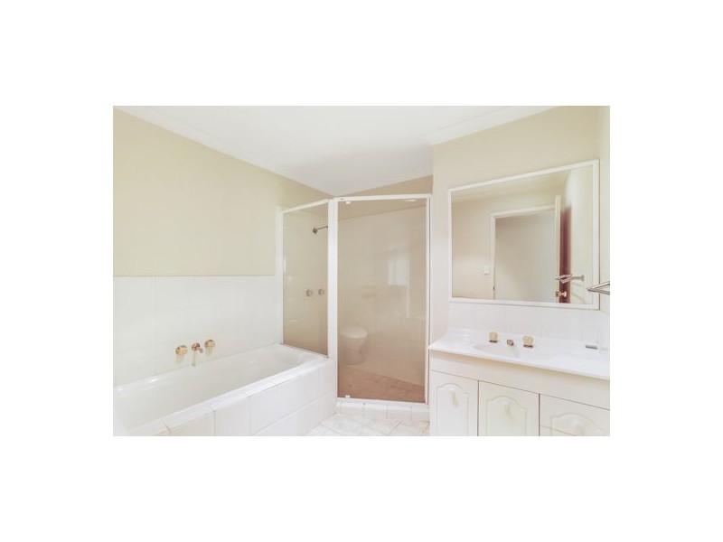 35/1-15 Santa Isobel Boulevarde, Pacific Pines QLD 4211