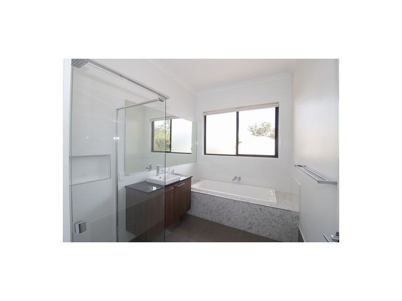 81 Impeccable Cct, Coomera Waters QLD 4209