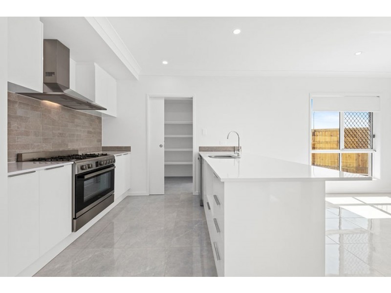 11 Prominence Street, Pallara QLD 4110