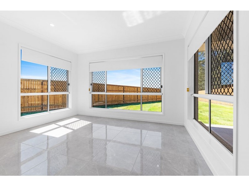 11 Prominence Street, Pallara QLD 4110