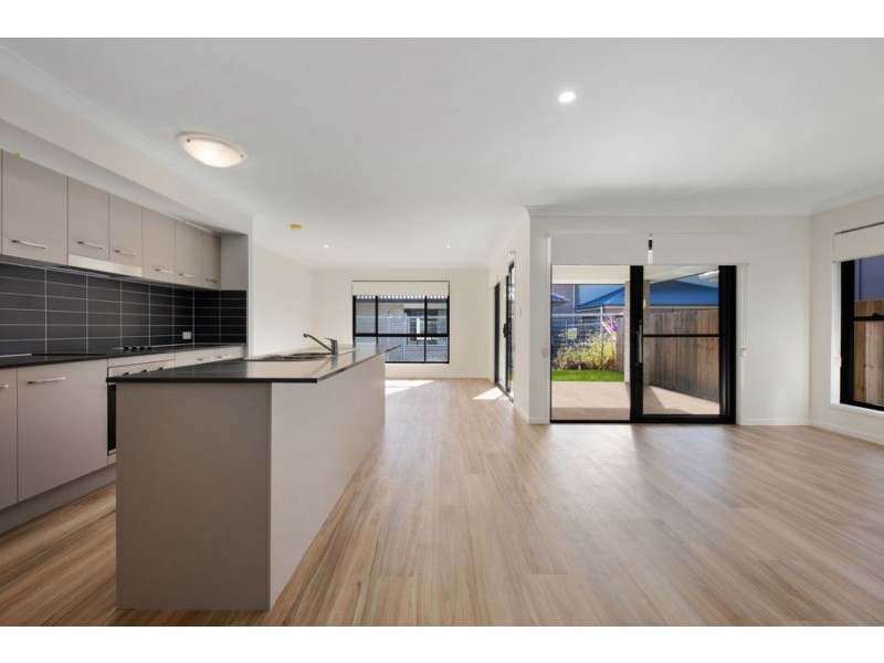 47 Rufous Cct, Pallara QLD 4110