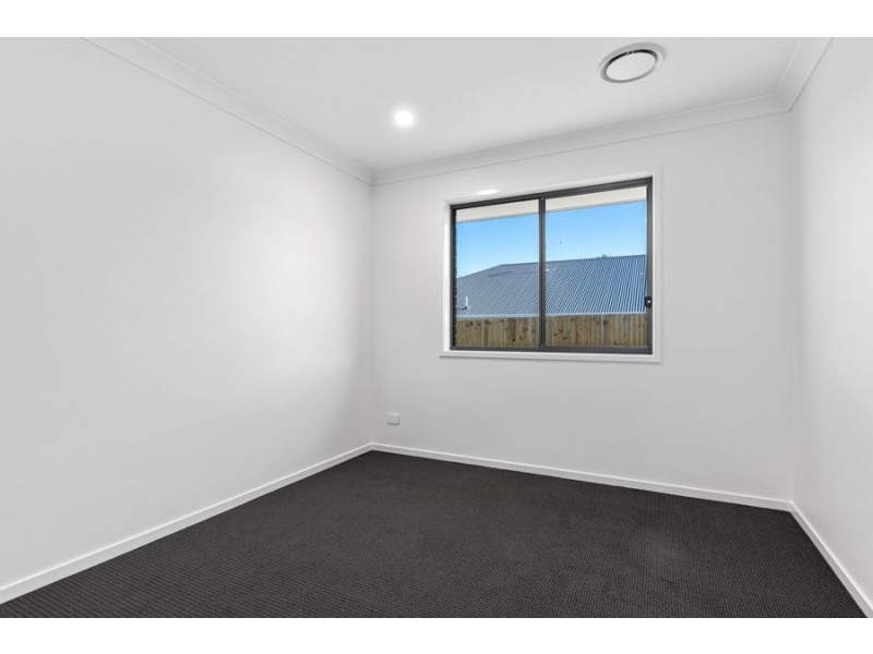 28 Cypress Street, Collingwood Park QLD 4301