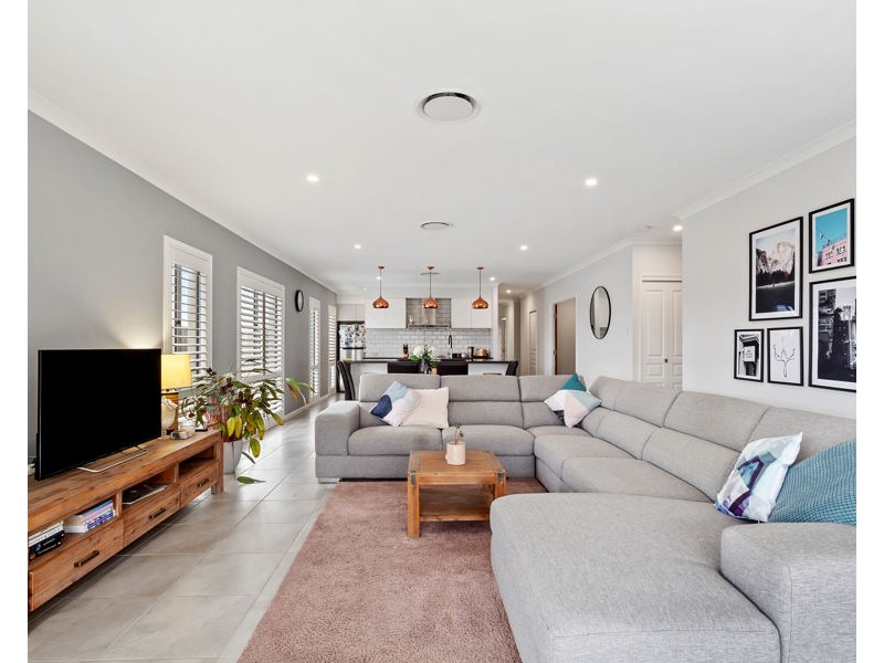 102 Wollombi Ave, Ormeau Hills QLD 4208