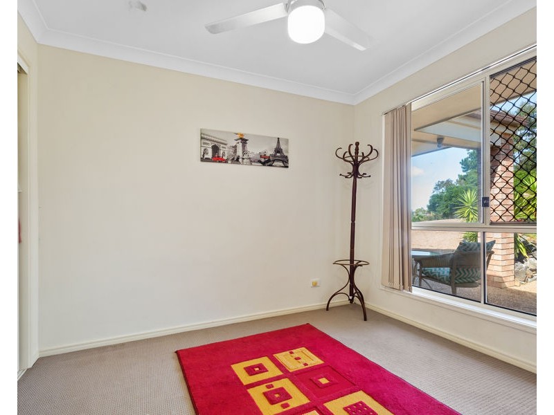 11 Papara Street, Pacific Pines QLD 4211