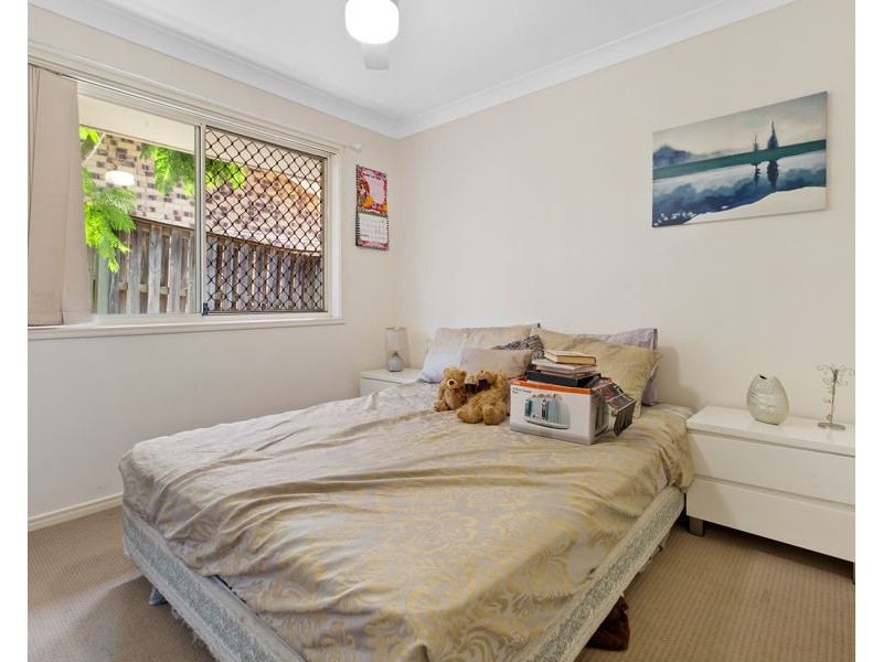 11 Papara Street, Pacific Pines QLD 4211