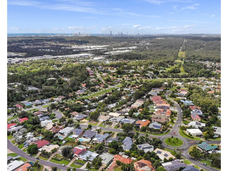 11 Papara Street, Pacific Pines QLD 4211