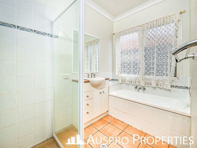 10 Agostino Close, Doolandella QLD 4077