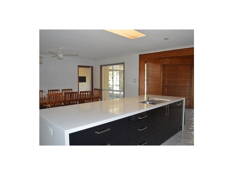 102 Kingman Street, Sunnybank Hills QLD 4109