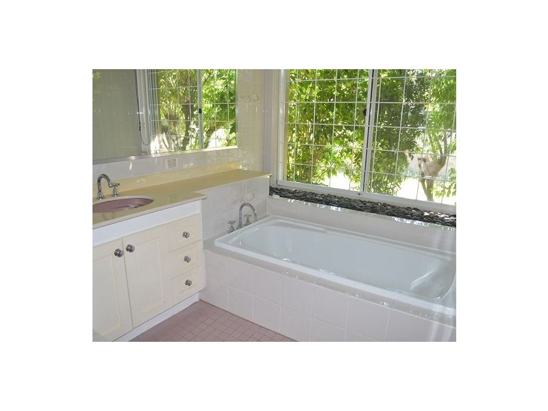 102 Kingman Street, Sunnybank Hills QLD 4109