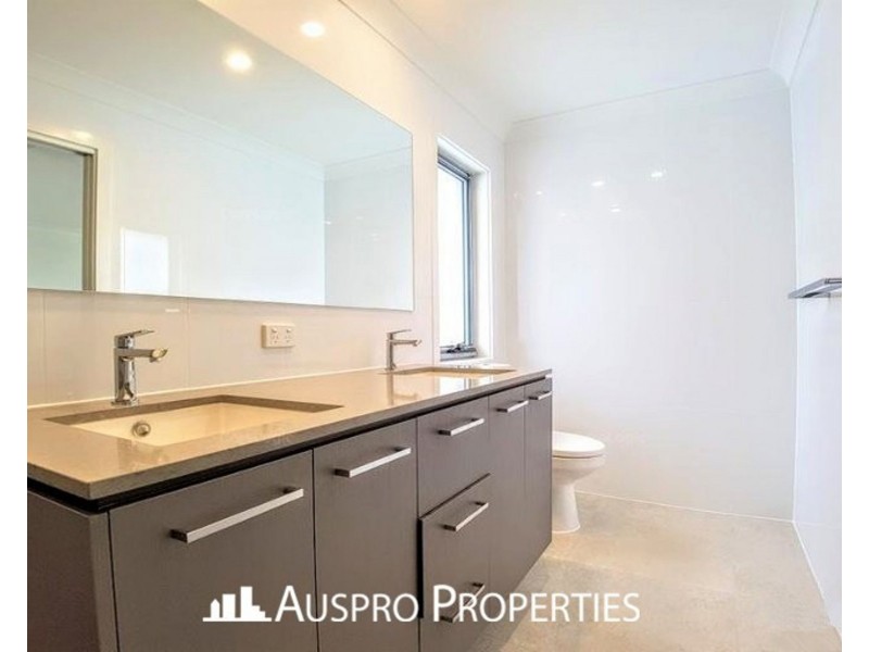 92 Ascent Street, Rochedale QLD 4123