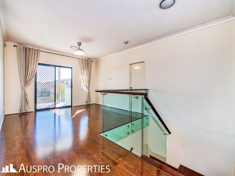 7 Beechwood Cl, Stretton QLD 4116