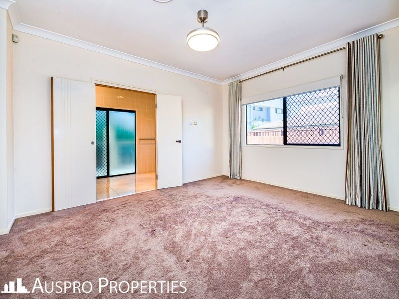 7 Beechwood Cl, Stretton QLD 4116