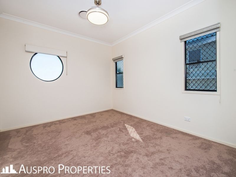 7 Beechwood Cl, Stretton QLD 4116