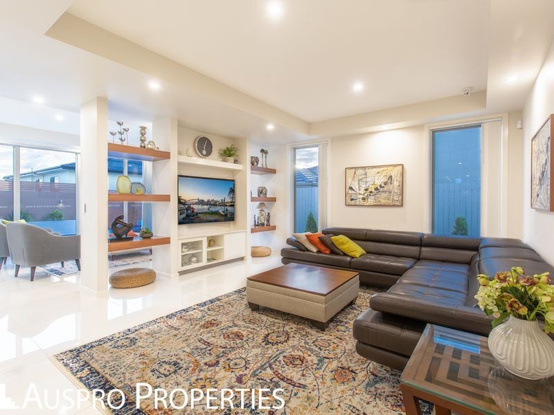 27 Elderbury Place, Stretton QLD 4116