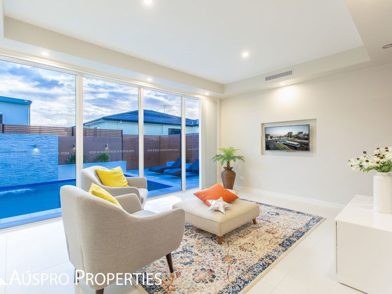 27 Elderbury Place, Stretton QLD 4116