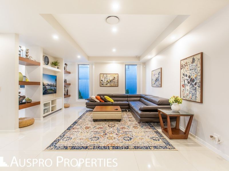 27 Elderbury Place, Stretton QLD 4116