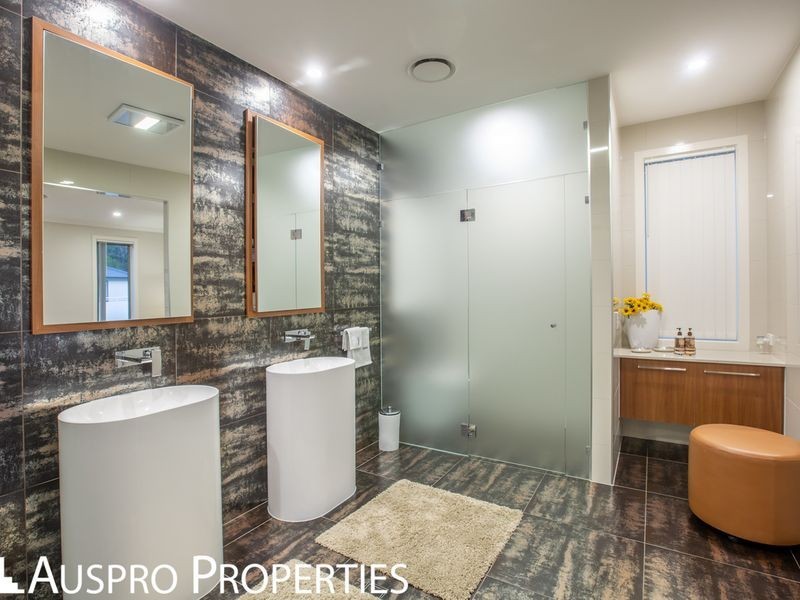 27 Elderbury Place, Stretton QLD 4116