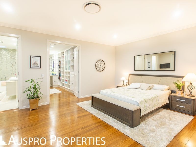 27 Elderbury Place, Stretton QLD 4116