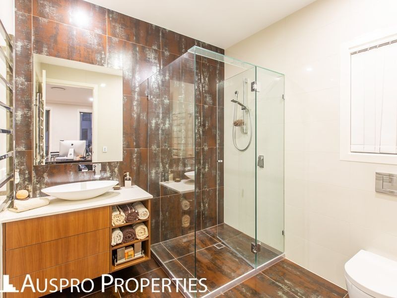 27 Elderbury Place, Stretton QLD 4116