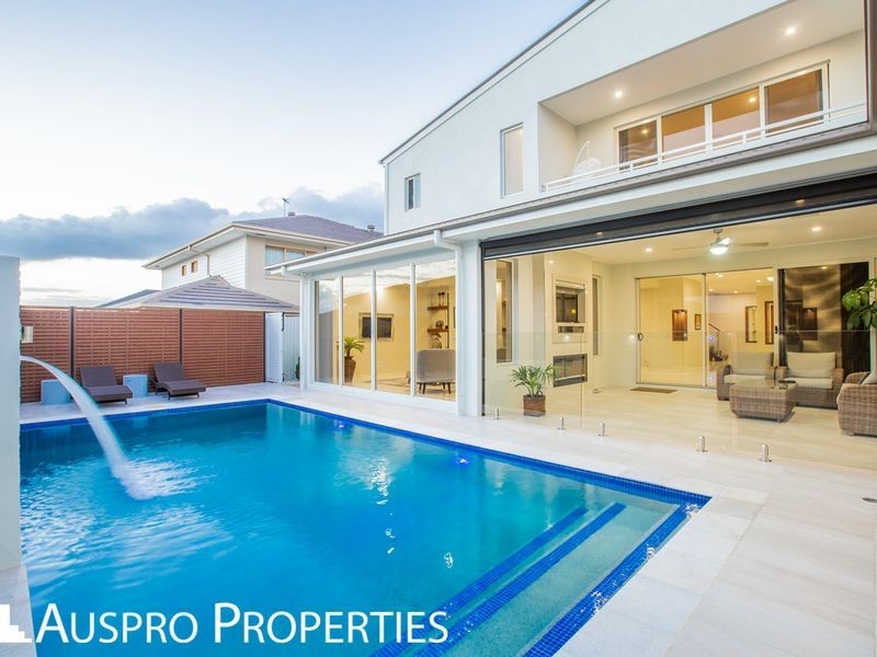 27 Elderbury Place, Stretton QLD 4116