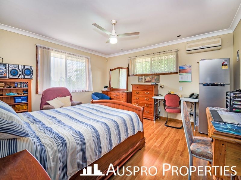 27 Park Ridge Rd, Park Ridge QLD 4125