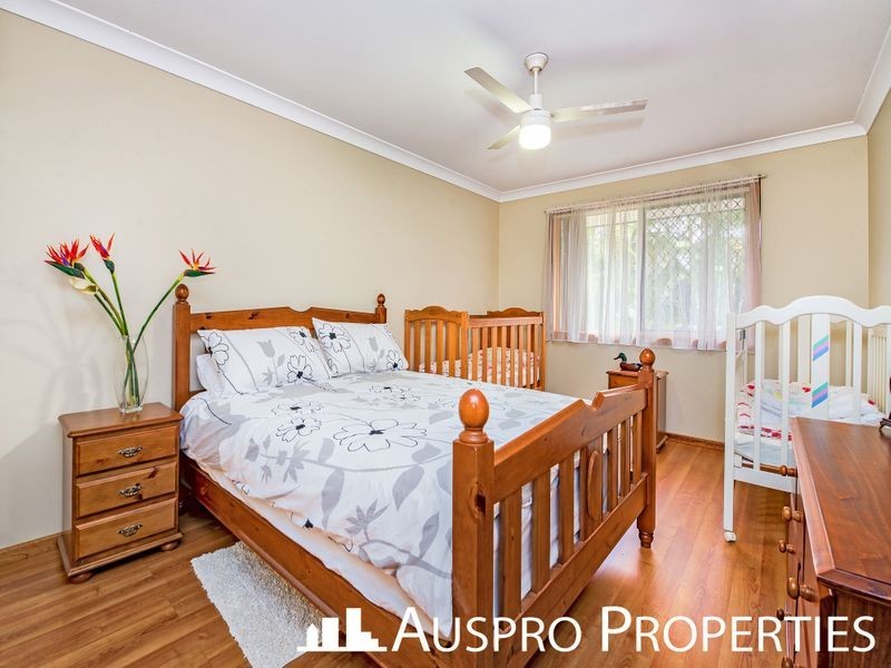 27 Park Ridge Rd, Park Ridge QLD 4125