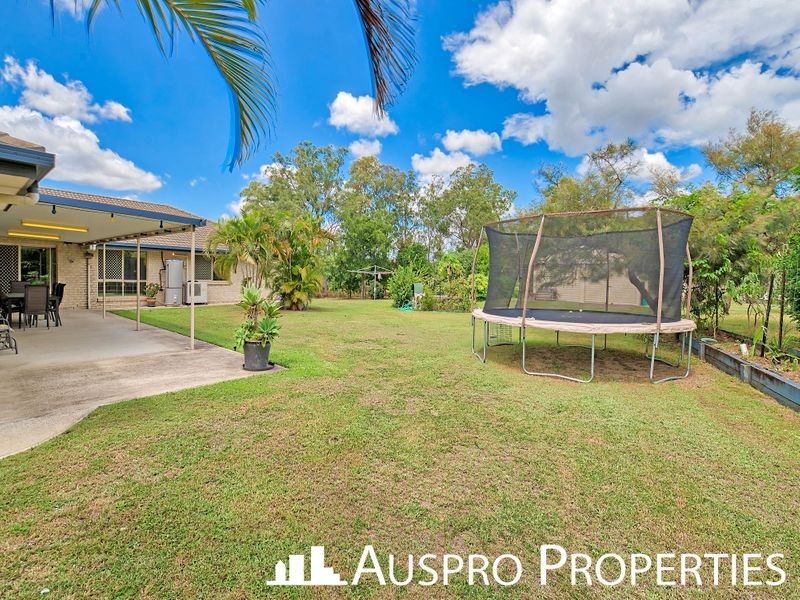 27 Park Ridge Rd, Park Ridge QLD 4125