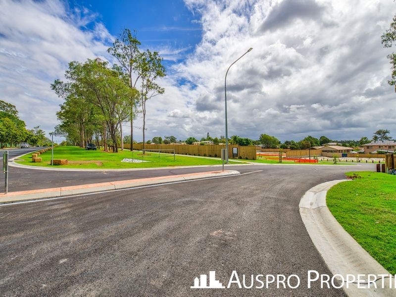 10 Crest Rd (Carrick Pl), Greenbank QLD 4124