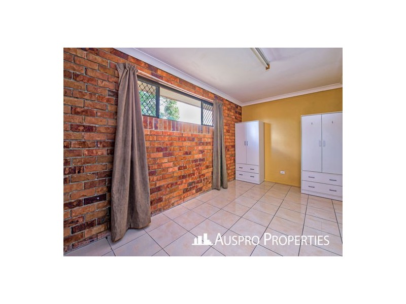 14 Estoril Street, Robertson QLD 4109