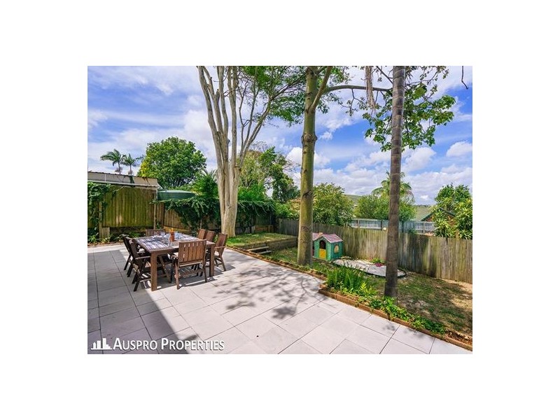 40 Pompadour St, Sunnybank Hills QLD 4109