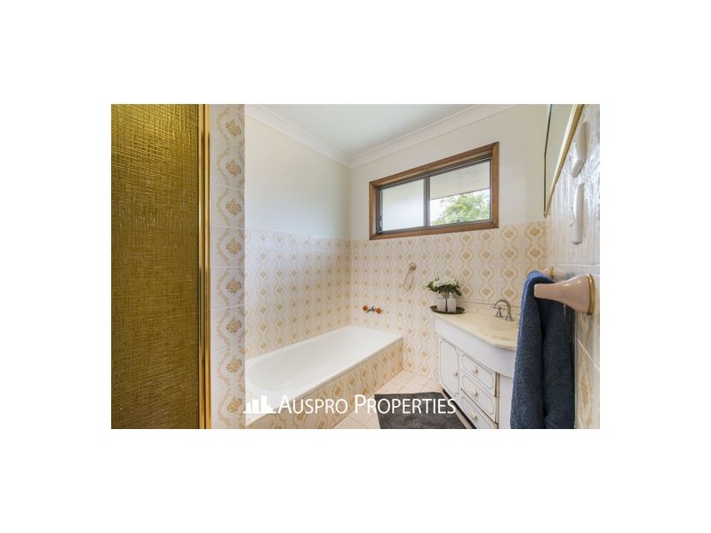 9 Karalee St, Sunnybank QLD 4109