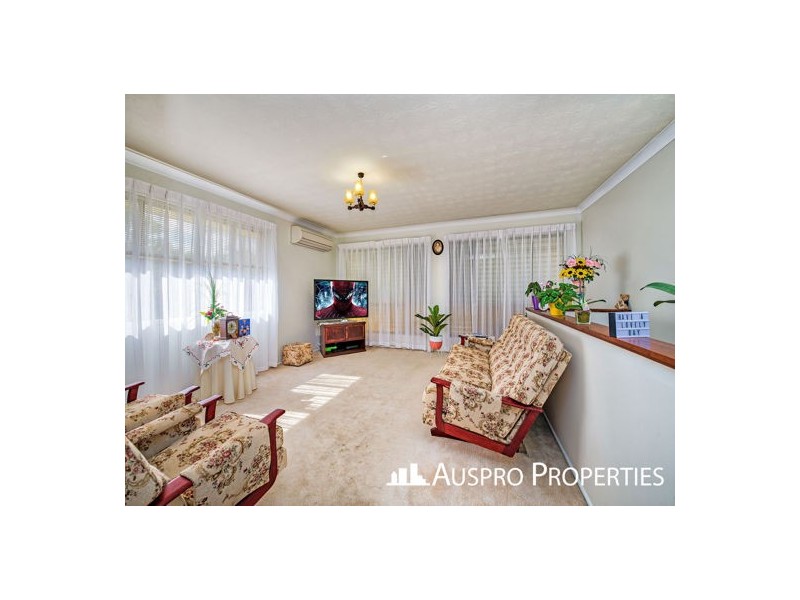 398 Warrigal Rd, Eight Mile Plains QLD 4113