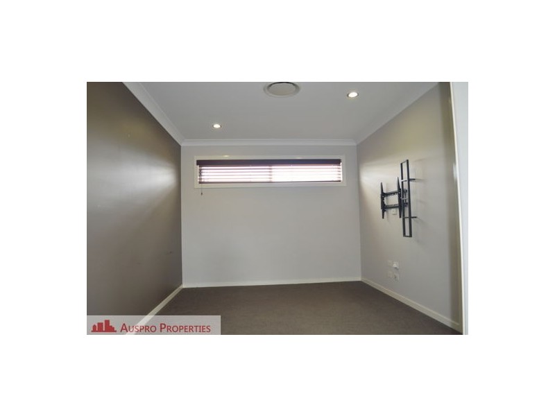 37 Parkgrove St, Birkdale QLD 4159