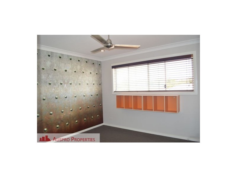 37 Parkgrove St, Birkdale QLD 4159